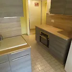 T2 En Front De Avec Terrasse Et Parking, - Fr-1-472-121 * Sète